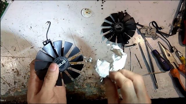 Разборка и смазка вентиляторов ASUS RX570, RX470