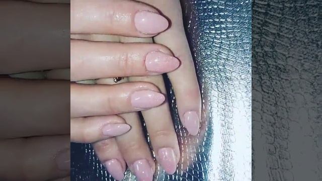 Ноготки в бежевых тонах