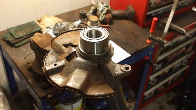 2003-2008 Mazda6 Front Wheel Bearing Replacement смотреть онлайн