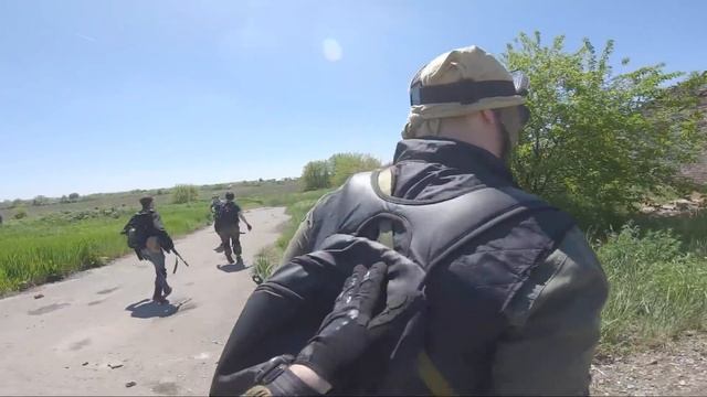 НАС ПРЕСЛЕДУЮТ ЗОМБИ. ЧУМА-15: 1 СЕРИЯ // PLAGUE-15: AIRSOFT ZOMBIE смотреть онлайн