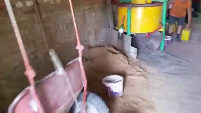 Как правильно готовить смесь, для производства Лего Кирпича! смотреть онлайн