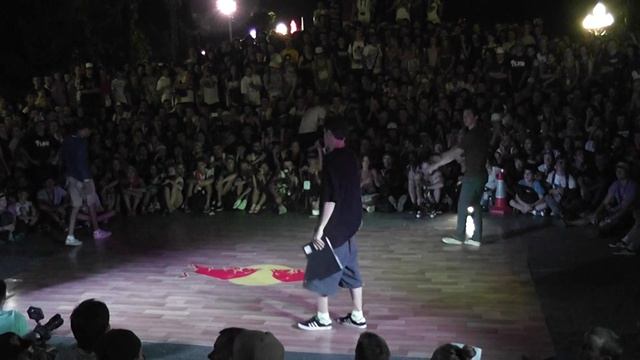 Yalta summer jam 2012 Power Move\Шустрый vs Смоки Би смотреть онлайн