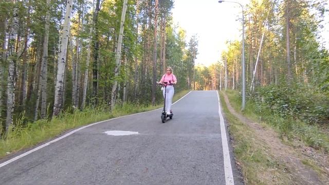 Та самая гора - гроза электросамокатов! смотреть онлайн