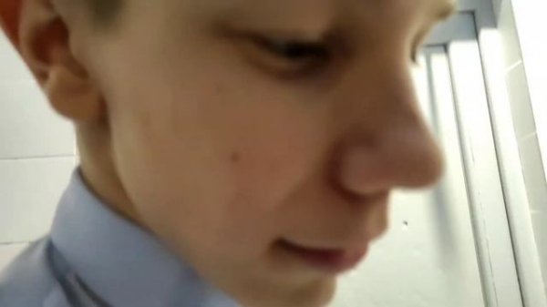 как покакать в писсуар?