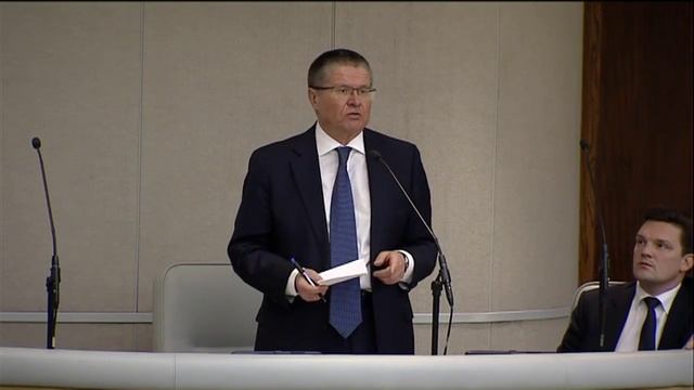 Иван Абрамов министру Улюкаеву: "Когда дальневосточники получат снижение тарифов?" смотреть онлайн