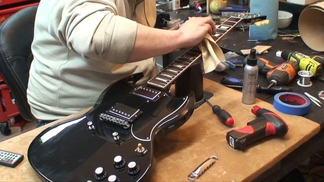 A Few Viewer Questions: Using My 2013 Gibson SG Standard смотреть онлайн