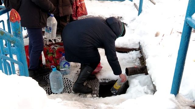 Очередь за крещенской водой смотреть онлайн