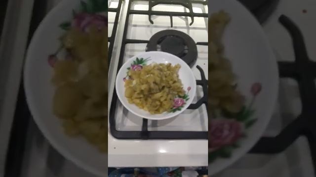 Рассольник с солеными помидорами. смотреть онлайн