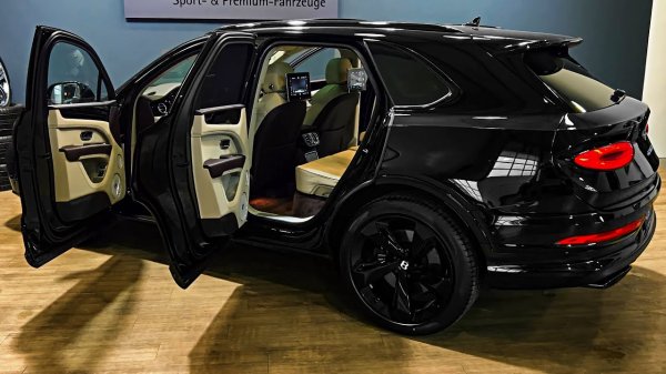 Bentley Bentayga (2024) - Sound, interior and Exterior