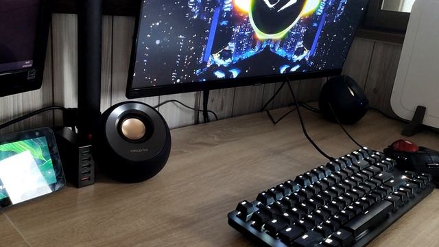 コンパクトPCスピーカー「Creative Pebble V2」高出力モードの音質テスト смотреть онлайн