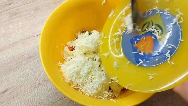 Быстрый праздничный салат "Русалочка" | ВКУСНОДЕЛ смотреть онлайн