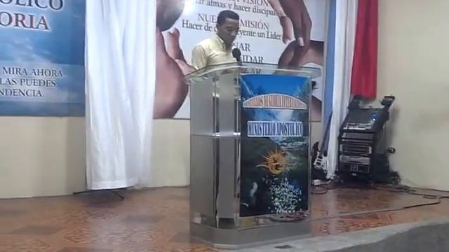 Pastor Juan Carlos Abreu - Ex-Homosexual (Guayaquil - Ecuador) Primera parte. смотреть онлайн