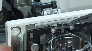 Ремонт швейной машины PFAFF игла упирается в челночный механизм