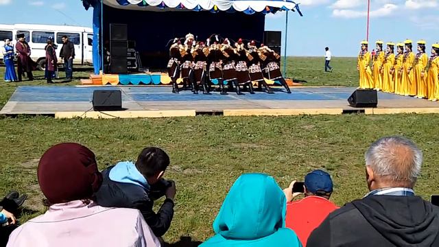 Фестиваль тюльпанов в Калмыкии 2017 (часть 3) смотреть онлайн