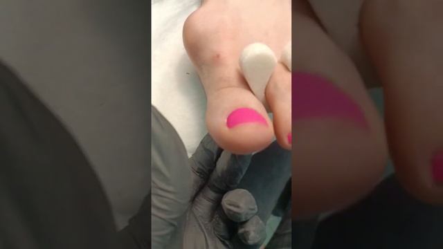 ЯРКИЙ МАТОВЫЙ ПЕДИКЮР,НУ КАК ЖК КРАСИВО?? ? ? #shorts #ногти2023 #nails #аппаратныйманикюр #маникю смотреть онлайн