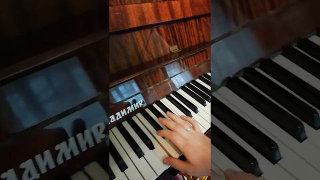 Пианино Владимир смотреть онлайн