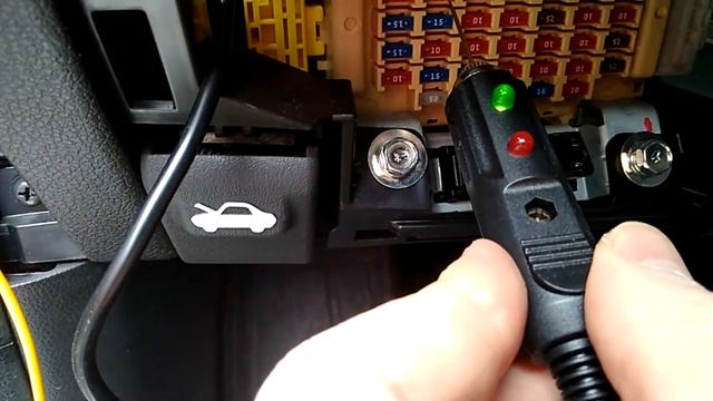 Установка и подключение видеорегистратора к блоку предохранителей, через 70mai Hardware Kit. смотреть онлайн