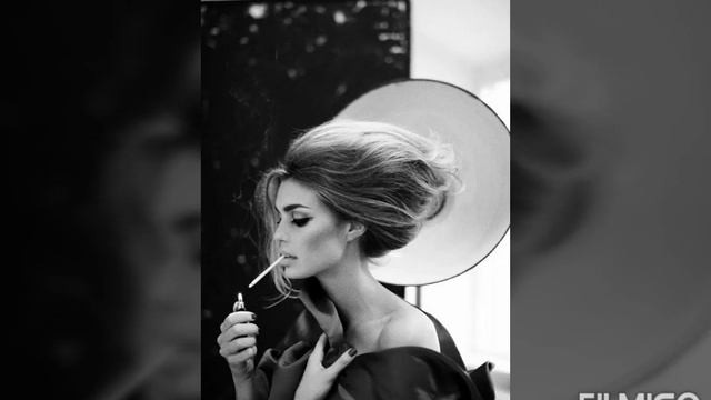 Мария Фурманская 'Осенний сад...Промокшая скамейка" ЧАСЫ ЖИЗНИ смотреть онлайн