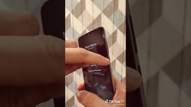 братан получил смартфон(2) смотреть онлайн