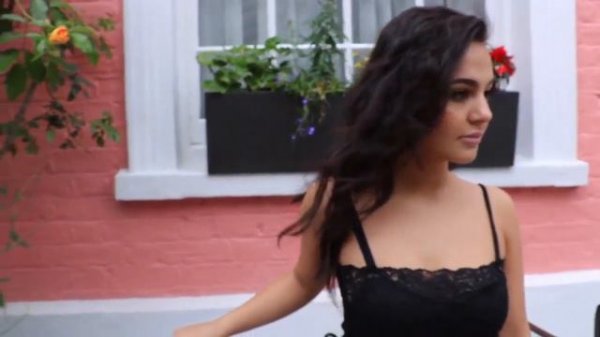 nipslip model Gamer Cantik mobile legends sesi poto