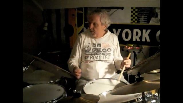 Slide Whistle In The Dark смотреть онлайн