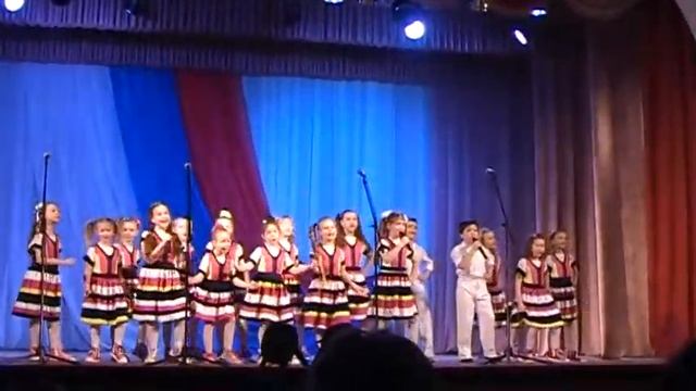 Край , в котором ты живёшь . Ансамбль РАДУГА г ОМСК Руководитель : Мирутенко Римма Анатольевна смотреть онлайн