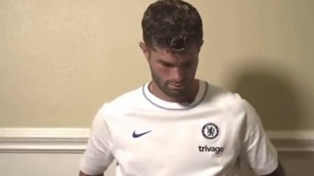 CHRISTIAN PULISIC'S REACTION TO THIS QUESTION WILL LEAVE YOU ROLLING ON THE FLOOR 🤣 #chelsea смотреть онлайн