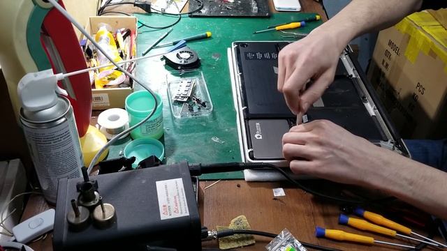 Makbook PRO A 1297 Disassembly смотреть онлайн
