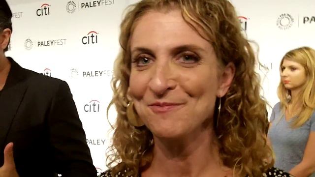 "Jane the Virgin" - Jennie Urman смотреть онлайн