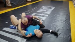 Болевой приём в ММА «РАСПЯТИЕ»/ Добивание при контроле«РАСПЯТИЕ» Как научиться делать распятие?