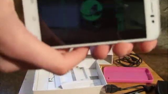 Распаковка телефона Jiayu G4 (MTK6589T 3000mah 1gb ram/4gb rom) из магазина touchus.com смотреть онлайн