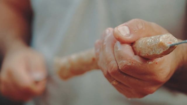 ЛЮЛЯ КЕБАБ в сыре и в тесте, готовит Мито смотреть онлайн