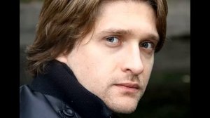 Актер Дмитрий Пчела: примерный муж и отец, красавица-жена известная актриса и как живет сейчас