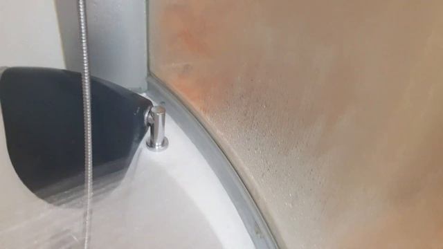 Чистка и мойка душевой кабины. Грибок, плесень и силикон. Как произвели герметизацию душ кабинки! смотреть онлайн