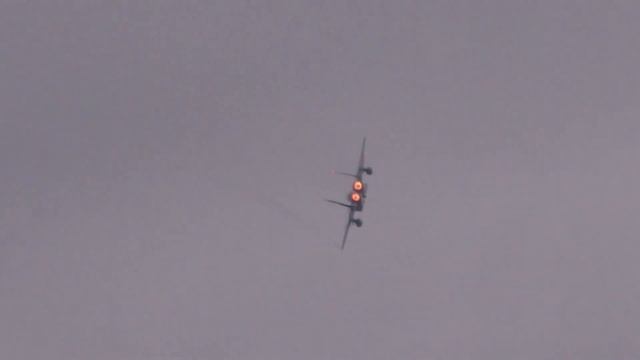 ✈2016年 百里基地航空祭 306SQ ゴールデンイーグル F-15J 機動飛行(百里基地/WX970M) смотреть онлайн