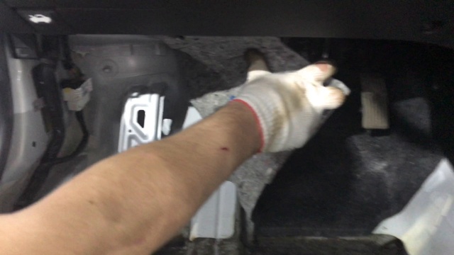 Забота о машине, о собственном комфорте внутри авто. Шумка Хендай Солярис - никаких лишних звуков смотреть онлайн