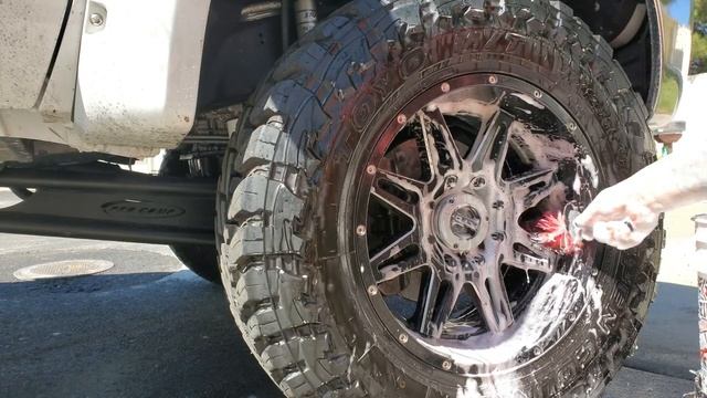 Product Review of the Griots Garage Heavy-Duty Wheel Cleaner смотреть онлайн