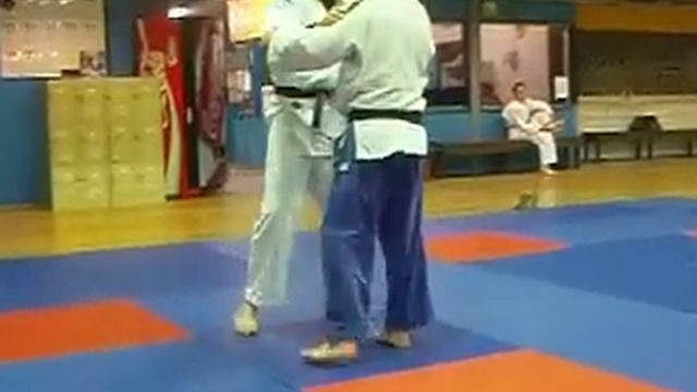 Judo basics: Tai otoshi tutorial by Olympian Matt D'Aquino смотреть онлайн