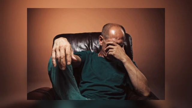 Он долгих двадцать восемь лет... смотреть онлайн