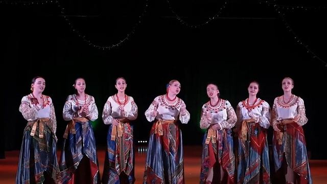 "ОЙ У ВИШНЭВОМУ САДУ" Народно-эстрадный ансамбль песни и танца "ЖарПтица". смотреть онлайн