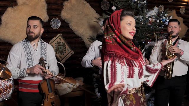 Maria Magdalena Ignat - Nașterea Domnului nostru - Colaj colinde 2020 смотреть онлайн