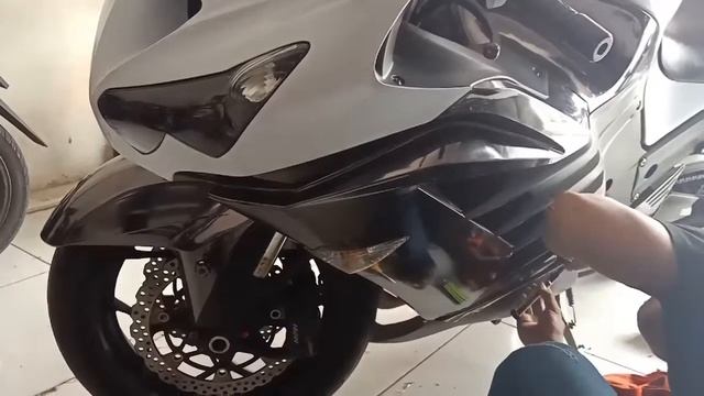 BIG BIKE KAWAZAKI ZX14R MENDARAT STRIPING CARBON !! смотреть онлайн