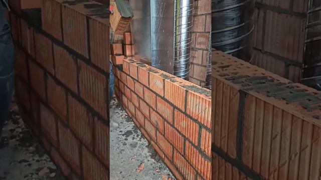 Черновая кладка перегородок из кирпича. Заполнение вертикальных швов смотреть онлайн