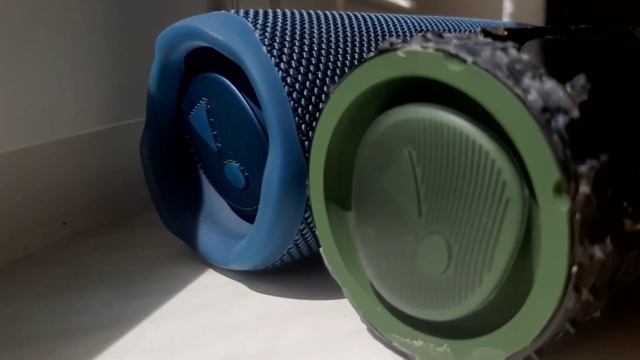 JBL FLIP 6 GG VS JBL FLIP 5 GG BASS TEST 100% OMG ?? #fypシ #vs #omg #flip6 #flip5 #waves #viral #fy смотреть онлайн