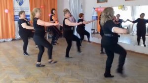 Танцевальная аэробика для тех кому за 50 . Поль Мориа. Селена Гомес.