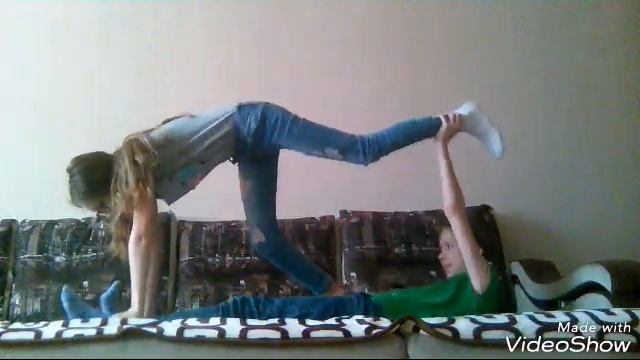 Йога challenge? Вика и Соня смотреть онлайн