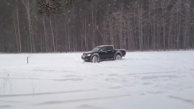 L200 по снегу 2 смотреть онлайн
