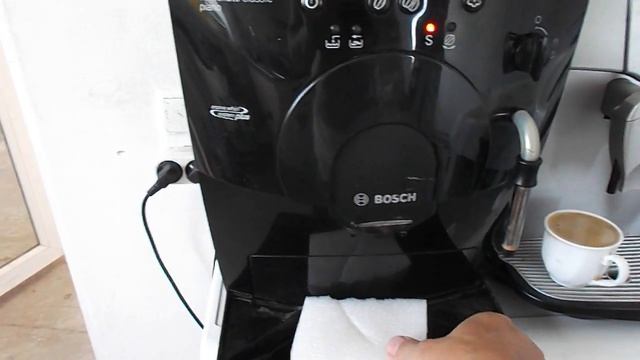 Кофе машина Bosch Benvenuto ciassic piano смотреть онлайн