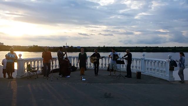 Мама Йо Керо на Волге смотреть онлайн