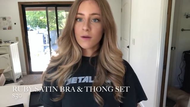 Стринги , разные модели женских трусиков - примерка Девушка в стрингах